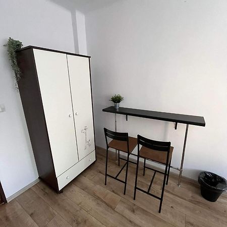 Well Apartment In Old Town كراكوفيا المظهر الخارجي الصورة